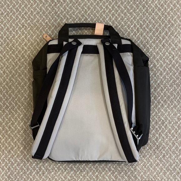 Macaroon Backpack - Picture 2 of 4